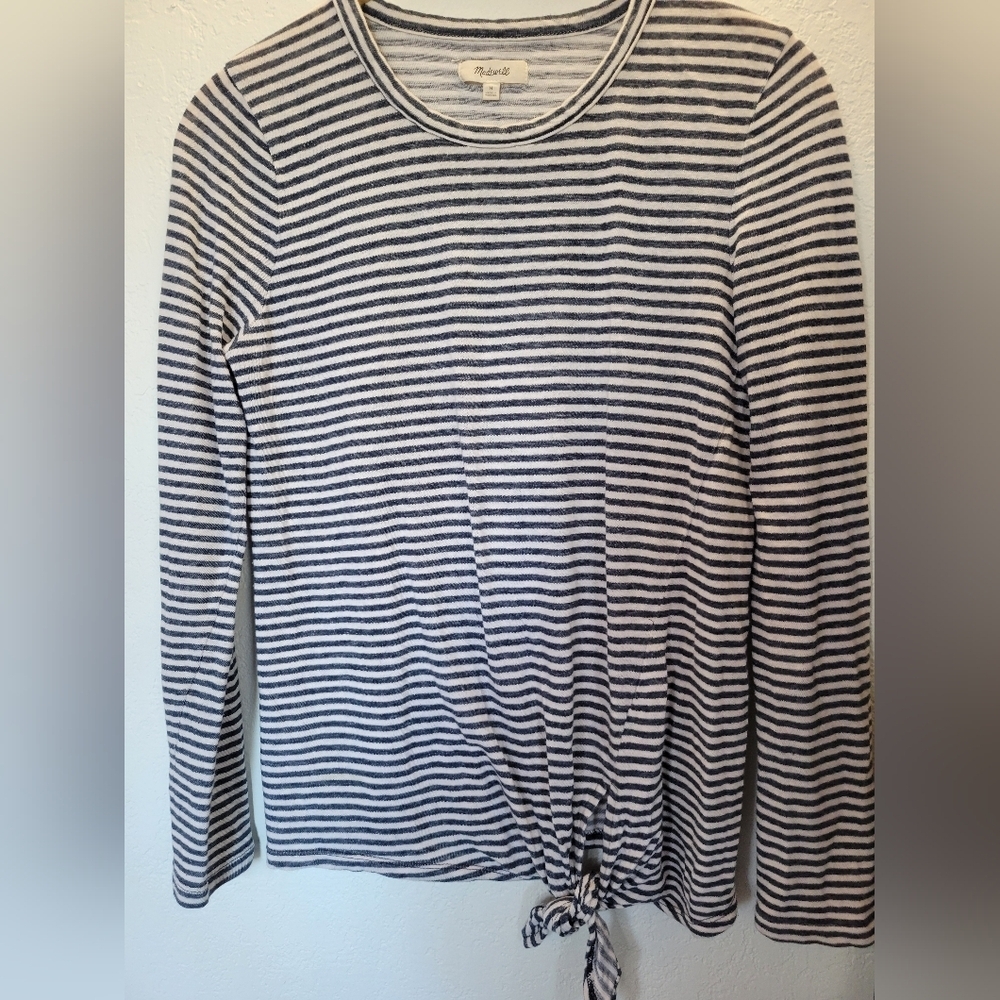 Madewell Women's Side Tide Blue and White Striped Long Sleeve T Shirt Size M - Picture 2 of 11